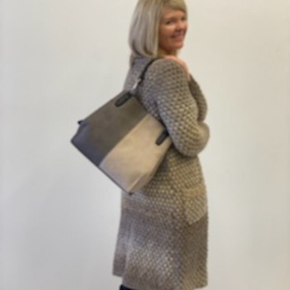 Cardigan - Picture 4 of 4
